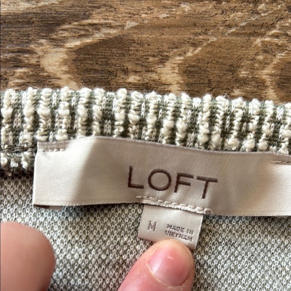 LOFT Women's Size Medium Gray Knit Bubble Tank Top NWT - Picture 6 of 8